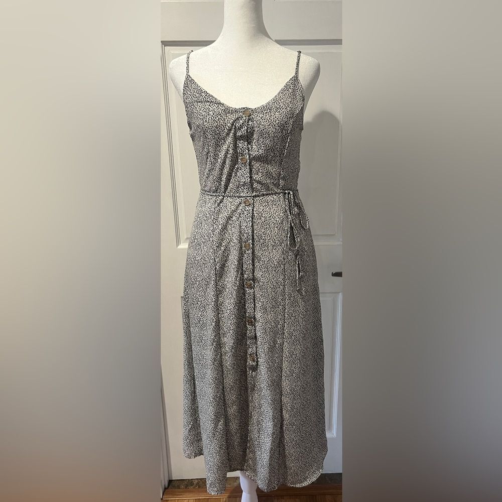 Sienna Sky Midi Creamy White Animal Print Tie Waist Front Slit Dress Size XS